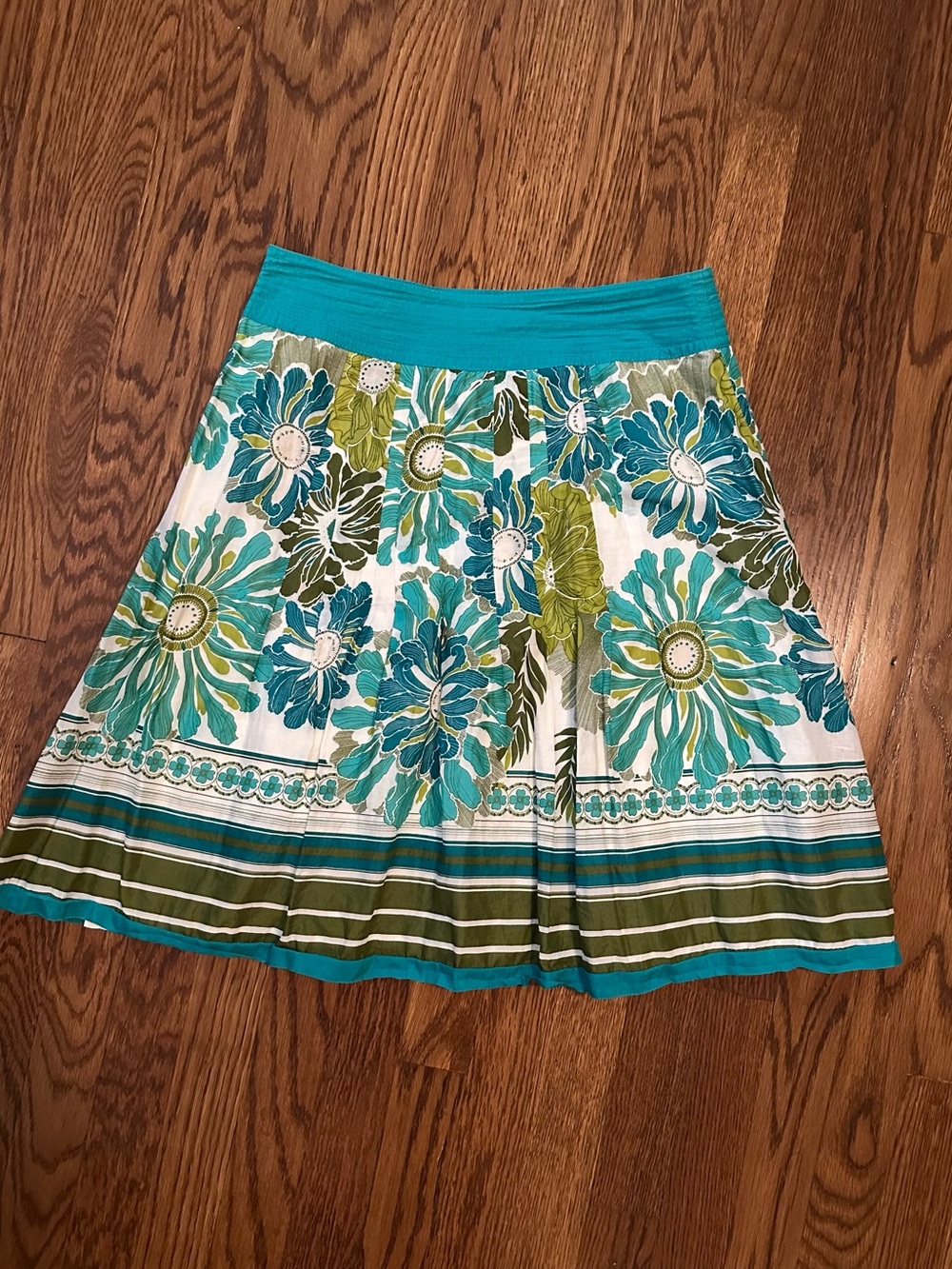 Ann Taylor Teal, Turquoise & Green Floral Lined Inverted Pleated Skirt